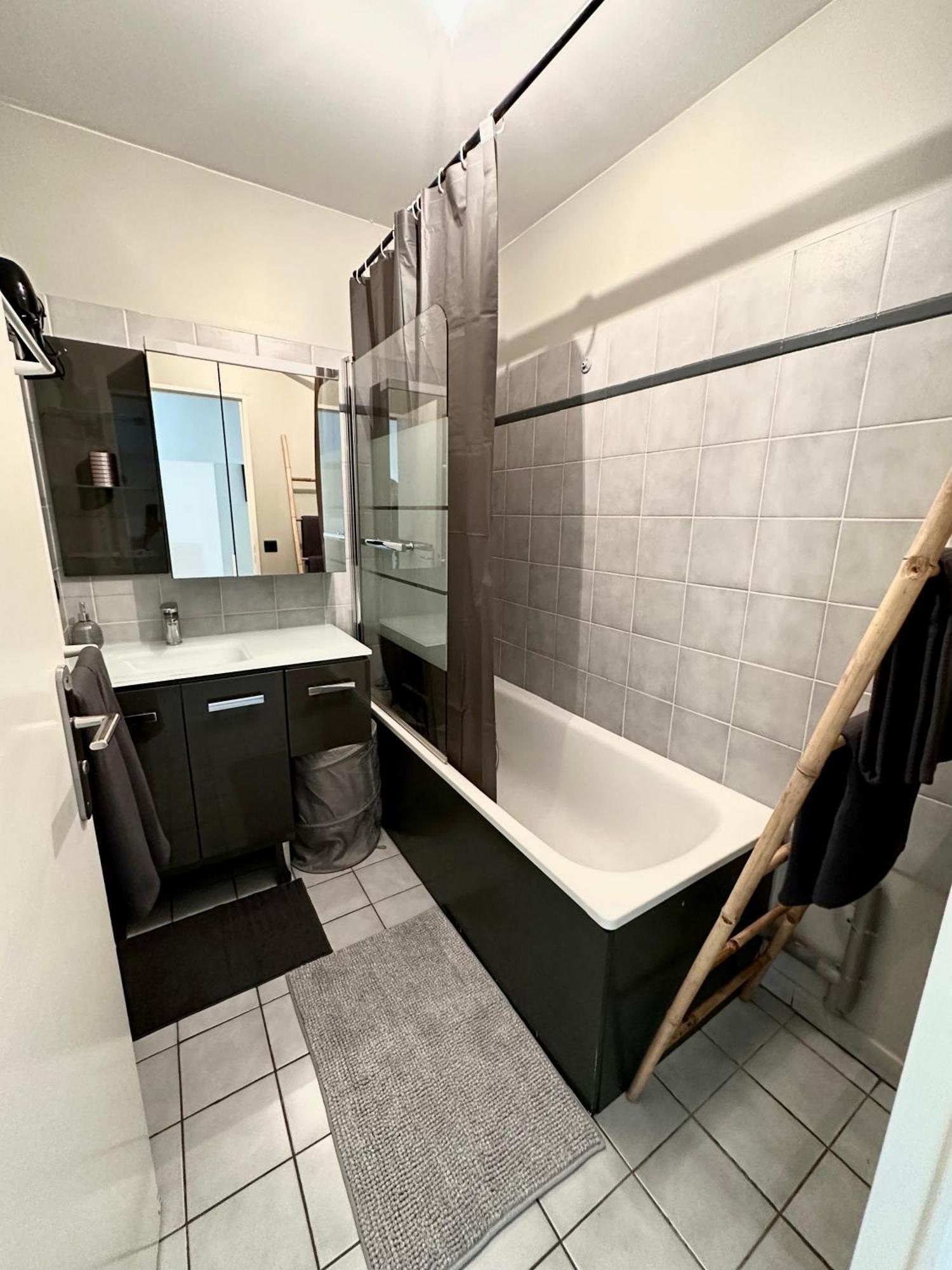 Appart' Calme - 48M² - Proche Versailles - Paris Elancourt Eksteriør billede